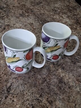 FURIO Garden Delight Mugs 2 Vegetable Pattern 4×3 1/2